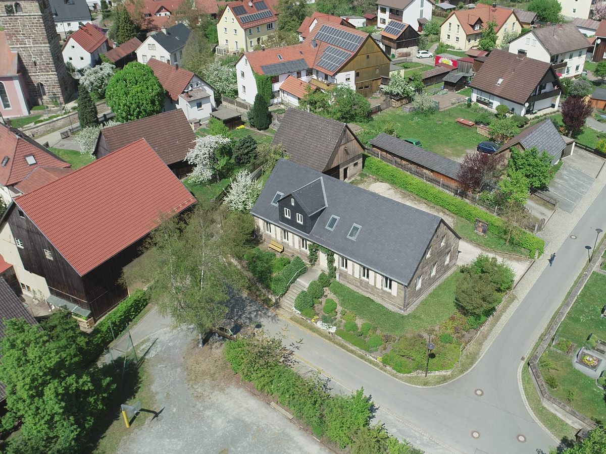 Gemeindehaus Harsdorf aus der Luft